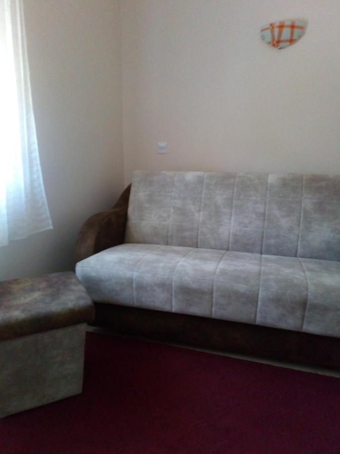 Guest House Green View Pirot Eksteriør billede